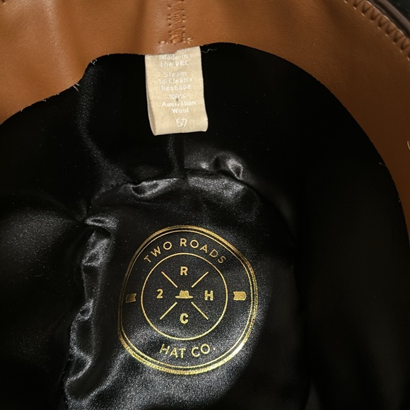 Two Road hat (Gigi pip company) - Picture 4 of 4